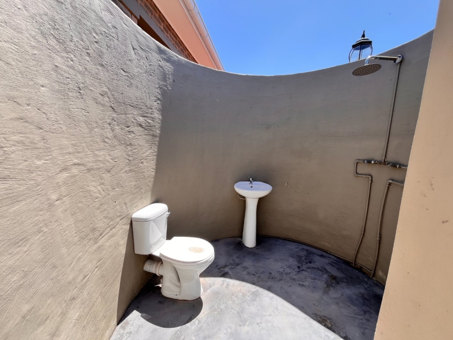 2 Bedroom Property for Sale in Noorsekloof Eastern Cape